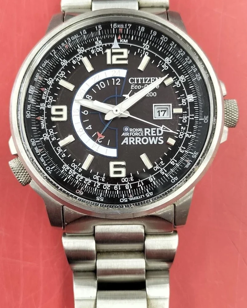 EBAY-Citizen Eco-Drive B877 Red Arrows ROYAL AIR FORCE 200M Black Solar Mens Watch | eBay